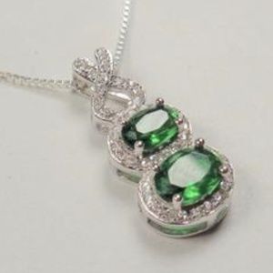 STERLING SILVER EMERALD GREEN WHITE STONE NECKLACE